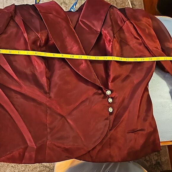 Lori Max Burgundy Evening Jacket with Rhinestones size 1X - Picture 10 of 11